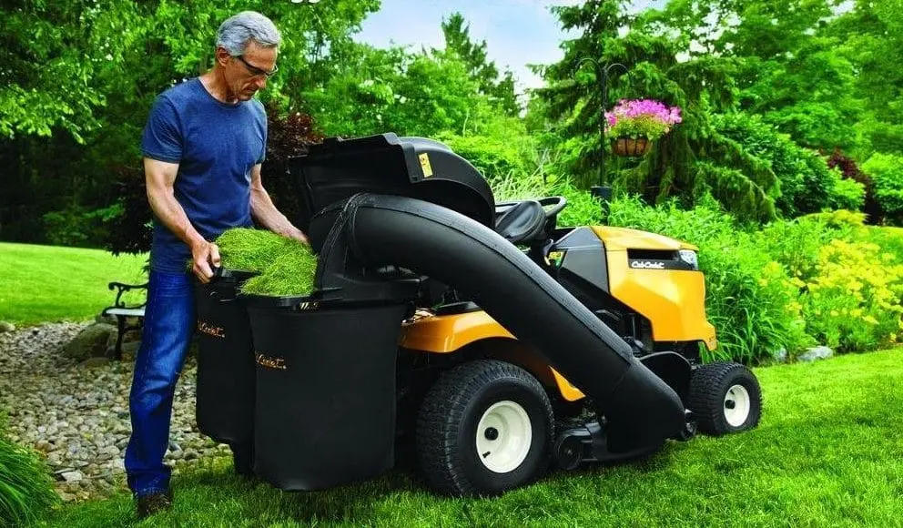 Cub Cadet Xt1 Enduro Series Gas Riding Lawn Mower Review Best Cost Effectiveness The Cub Cadet